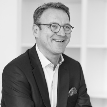 Robert Loos, Avocat à la cour